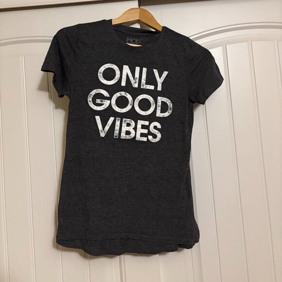 Modern Lux Only Good Vibes T Shirt Small Dark Gray Short Sleeve Crew Neck - Picture 1 of 3